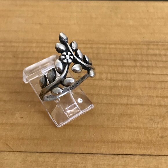 Flower Vine Pointed Silver Ring Vintage 90s 925 Sterling Size 6 - Picture 2 of 9